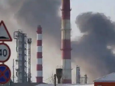 Россия теряет опоры: нефтепереработка и логистика под ударами ВСУ