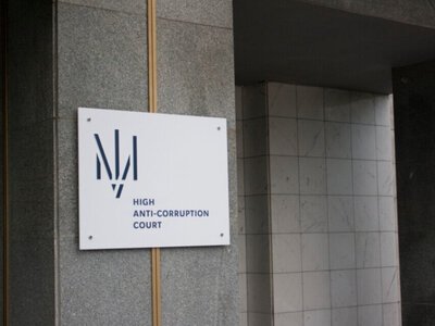 Суд визначив заставу адвокату у справі про хабар керівництву ДІАМ