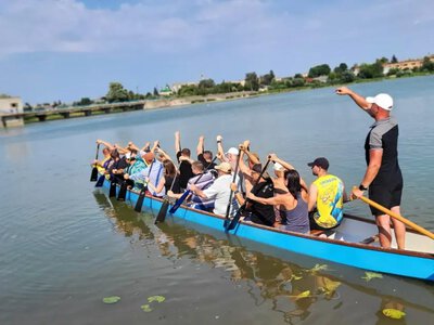 Ковельські ветерани вперше опанували парадрагон з чемпіоном світу Дмитром Назаруком