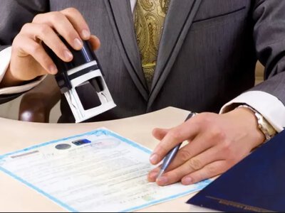 Пенсія за довіреністю: як отримувати гроші за родича та зберегти виплати через рік