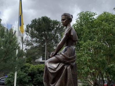 У столиці Іспанії встановили пам'ятник українській письменниці Лесі Українці