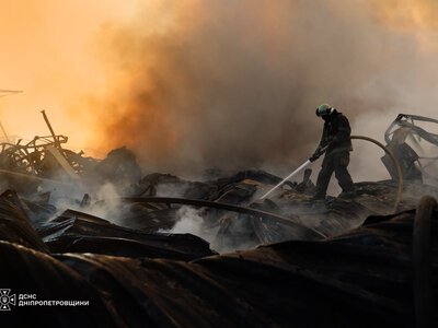 Росіяни нічним обстрілом Дніпра пошкодили склад українського виробника шоколаду Millennium