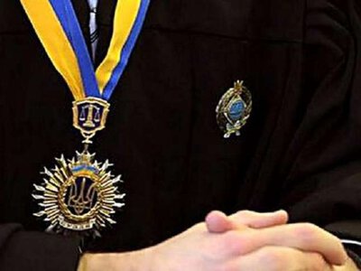 Прикордонник і військові продавали наркотики в Нікополі: справу передали до суду