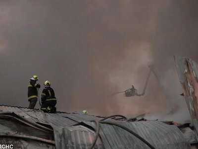 Київ пережив пекельну ніч: ракети, пожежі, витік аміаку і десятки постраждалих