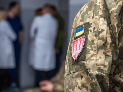 Пів мільйона гривень різниці через одне слово: юристи пояснили, як формулювання ВЛК впливає на виплати військовим