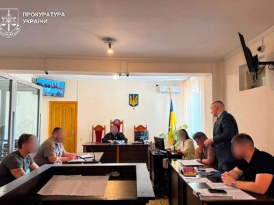 Вчитель у Хмельницькому зберігав дитячу порнографію та чіплявся до учениць