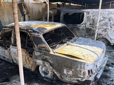  Через обстріли Херсонщини пошкоджені будинки, медзаклади та автомобілі: троє загиблих і 18 поранених за добу 