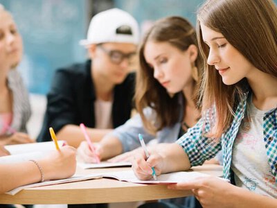 Бізнес витіснив ІТ: куди українці масово вступають цього року