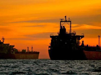ЄС неспроможний заборонити морські перевезення російської нафти – Euronews