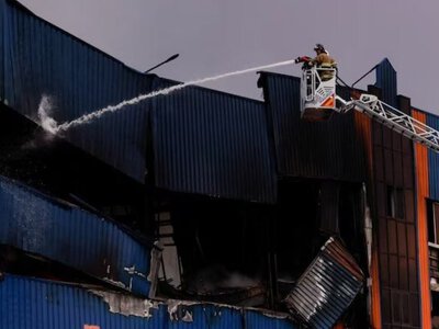 Російська атака зруйнувала склад Rozetka у Броварах і сортувальний центр Нової пошти
