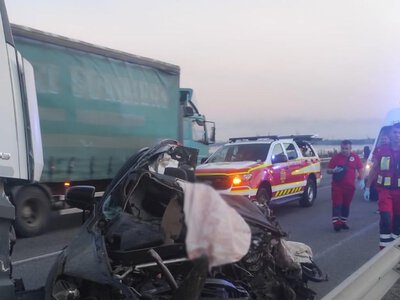 На черкаській дамбі загинув водій BMW, зіткнувшись на зустрічній смузі із вантажівкою