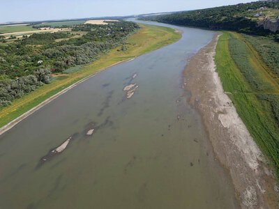 До Хотина прибула делегація Молдови через критичне обміління Дністра