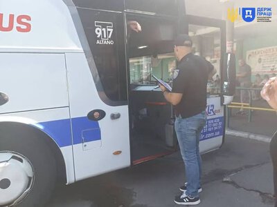 У Черкасах перевірили автостанції та місця несанкціонованих пасажирських перевезень