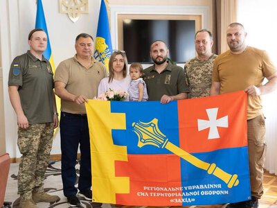 Михайлу Дерлиці з 105 бригади вручили орден “За мужність”
