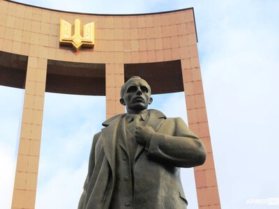 Московський суд визнав «поплічниками нацистів» ОУН, УПА, Бандеру та інших