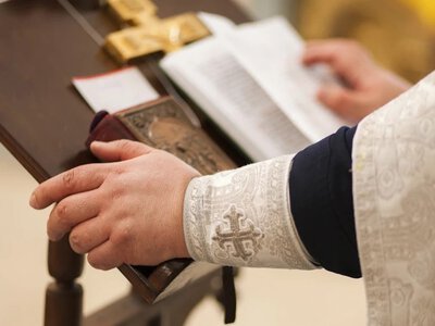 Завозять священників з РФ: як окупанти посилюють контроль над церквами на ТОТ