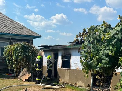 За добу на Буковині сталося 13 надзвичайних подій: горіли господарські будівлі, суха трава та вагончик
