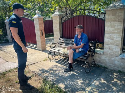Жодного спалення трави: у селі Руське Поле на Тячівщині рейд ДСНС пройшов без порушень