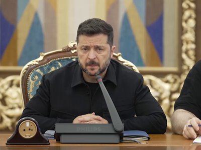 Зеленський не виключає, що скорочення поставок антибалістики – примус України до зговірливості (ВІДЕО)