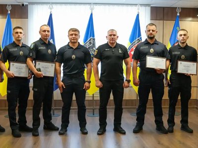 На Рівненщині відзначили правоохоронців, які затримали викрадача Audi Q8