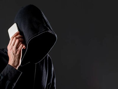 Телефонні шахраї вигадали нову схему з фейковими звинуваченнями у держзраді 