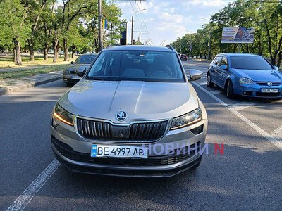 Škoda врізалася у Smart на проспекті у Миколаєві