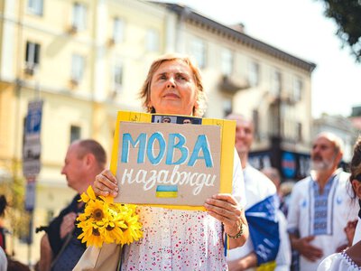 Зобов'яжуть говорити виключно українською: Рада готує зміни до мовного закону