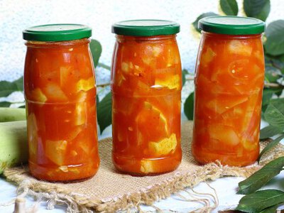 Кабачки з морквою і цибулею на зиму: можу сама з'їсти баночку за раз - Simya