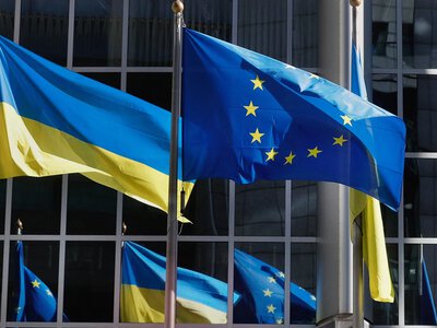 15-річний краматорець розробив смартбраслет, що попереджає людей із порушенням слуху про повітряну тривогу