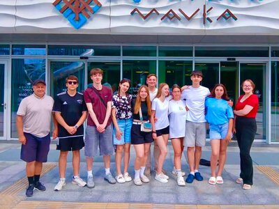 Учасники проєкту «Серцем єдиним, ми – Україна!» відпочили в аквапарку «Мавка»