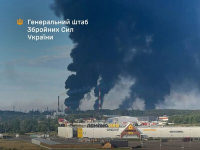 Сили оборони України уразили два російські нафтопереробні заводи: подробиці від Генштабу