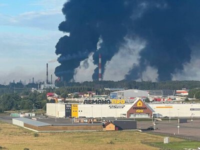 Зеленський підтвердив успішні атаки по НПЗ в Росії та тіньовому флоту
