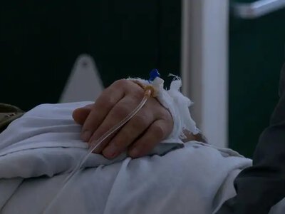Чоловік отримав опіки та потрапив до лікарні через спалювання сухої трави на Рівненщині