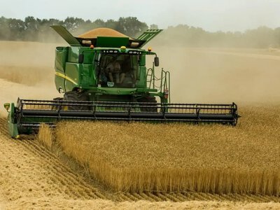 На Кіровоградщині аграрії намолотили понад 2,3 мільйона тонн зерна