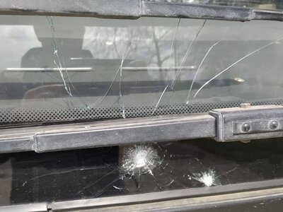  Російські війська атакували маршрутний автобус у Херсоні, серед поранених підліток 