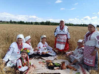  «Перший сніп зажинали – силу роду давали» 