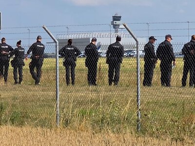 У Лейпцигу поліція шукає уламки другого дрона після інциденту в аеропорту