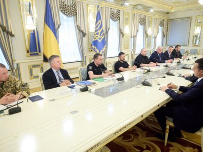 Зеленський обговорив із главою МЗС Азербайджану співпрацю в оборонній та економічній сферах і гуманітарну підтримку України