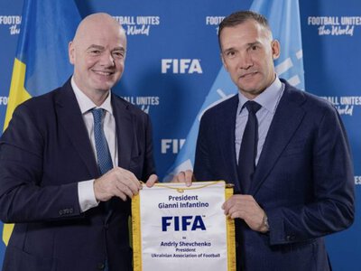 Інфантіно вибачився за свою поведінку. Продовжує роботу в ФІФА