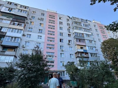 Вікно вилетіло поруч із дитиною: очевидці удару по багатоповерхівці в Запоріжжі розповіли про пережите