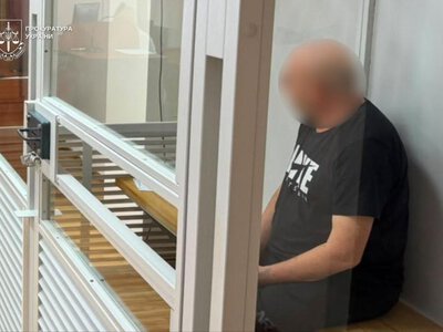 Пенсіонера підозрюють у ґвалтуванні двох малолітніх сестер: про злочин дізналися завдяки психологу