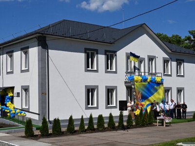 Не гуртожиток, а новий дім: в Україні відкрили житло для переселенців