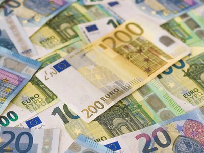 Італійка викинула виграшний лотерейний квиток на €1 млн: її врятували комунальники 