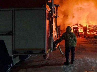 Нічна детонація в Криму: аеродром Гвардійське охопили масштабні пожежі після серії вибухів