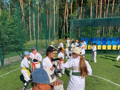 Каратисти Херсона вибороли 10 нагород та підвищили кваліфікацію на Полтавщині