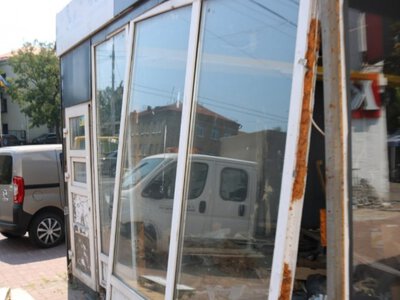 Біля метро «Васильківська» у Києві прибрали незаконні МАФи: демонтували 8 споруд