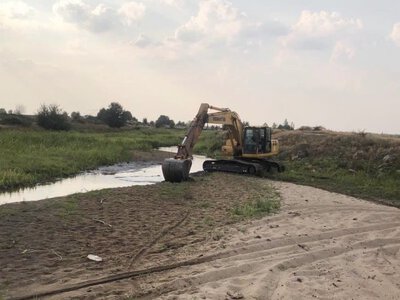 На Рівненщині очищають русло річки Льва, щоб зменшити ризик підтоплень