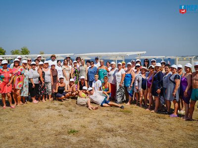 Зарядка, йога, сапи та нові знайомства: у Черкасах закрили сезон літнього табору для людей поважного віку
