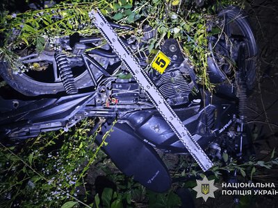 ДТП на Тернопільщині: мотоцикл збив пішохода