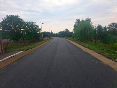 На Львівщині завершують ремонт трьох кілометрів дороги